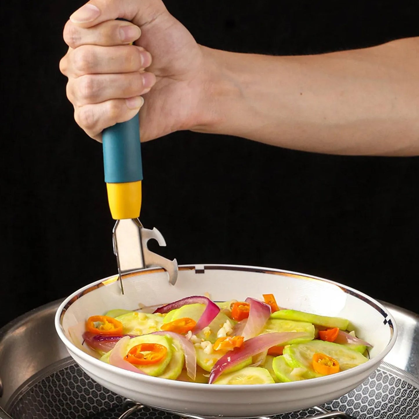 Multi-Functional Stainless Steel Hot Pot Gripper Clamp & Pan Lifter Tool (1 Pc)